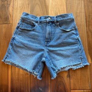 Madewell the perfect mid length Denim Shorts - Blue 26